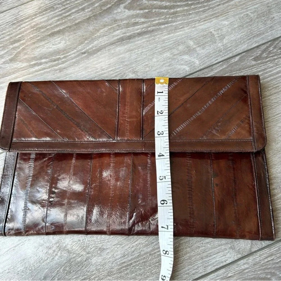 Vintage Eel Skin Brown Minimalist Boho Clutch Made in Korea - Picture 14 of 14